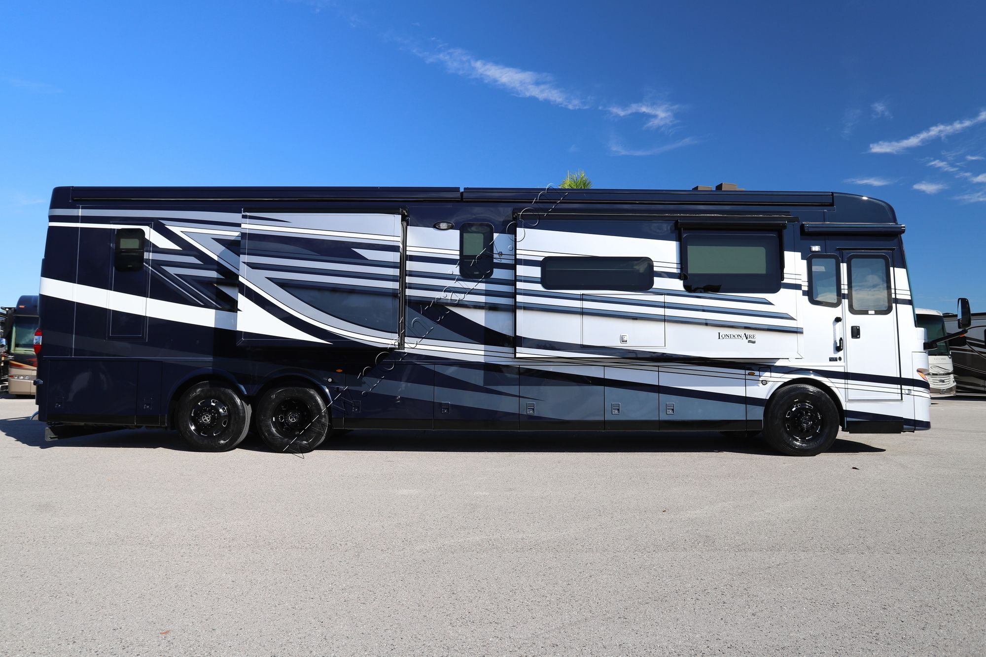 New 2026 Newmar London Aire 4551 Class A  For Sale