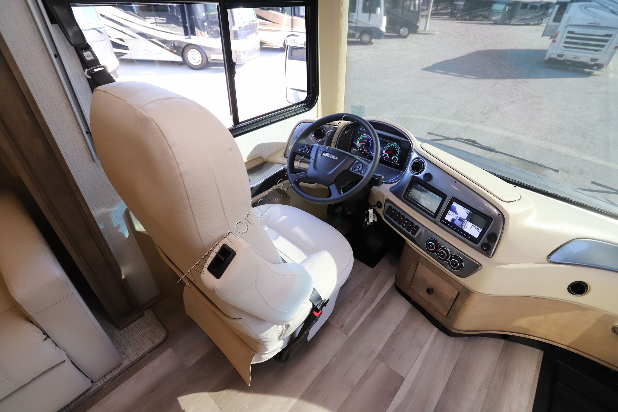 New 2026 Tiffin Motor Homes Byway 38CL Class A  For Sale