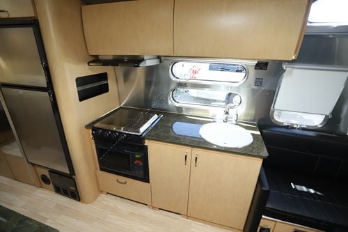 2015 Airstream Flying Cloud 28RB