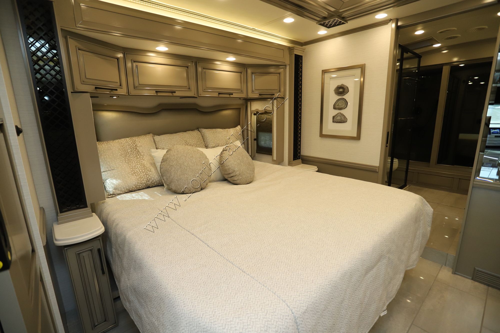 New 2026 Newmar London Aire 4551 Class A  For Sale