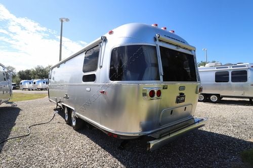 2026 Airstream Classic 28RB Travel Trailer