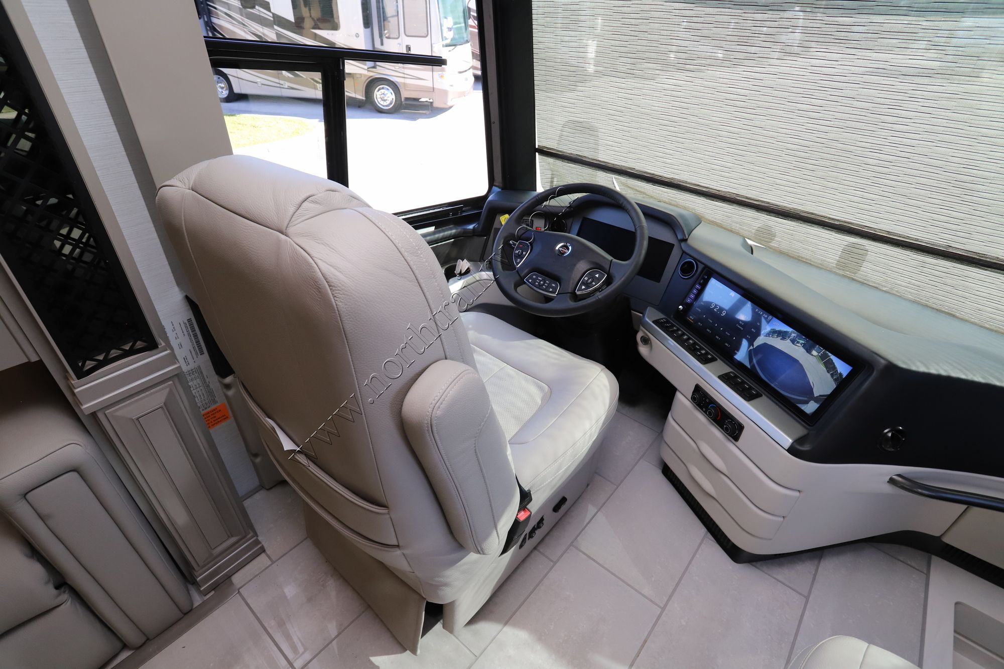 New 2026 Newmar London Aire 4551 Class A  For Sale