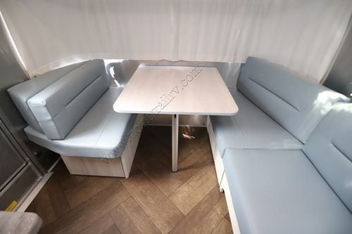 2026 Airstream International 25FB