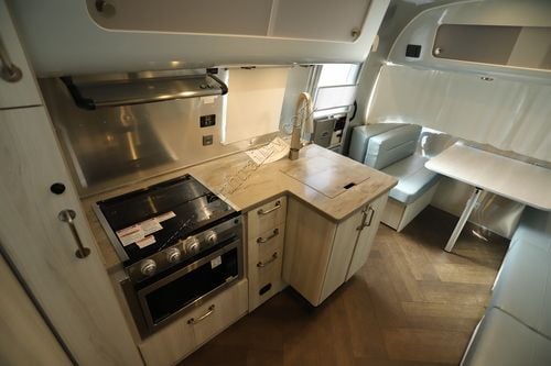 2026 Airstream International 25FB