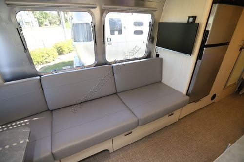 2026 Airstream Flying Cloud 25FB