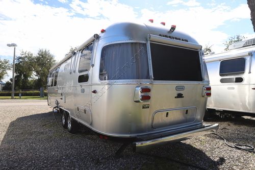 2024 Airstream Globetrotter 30RB
