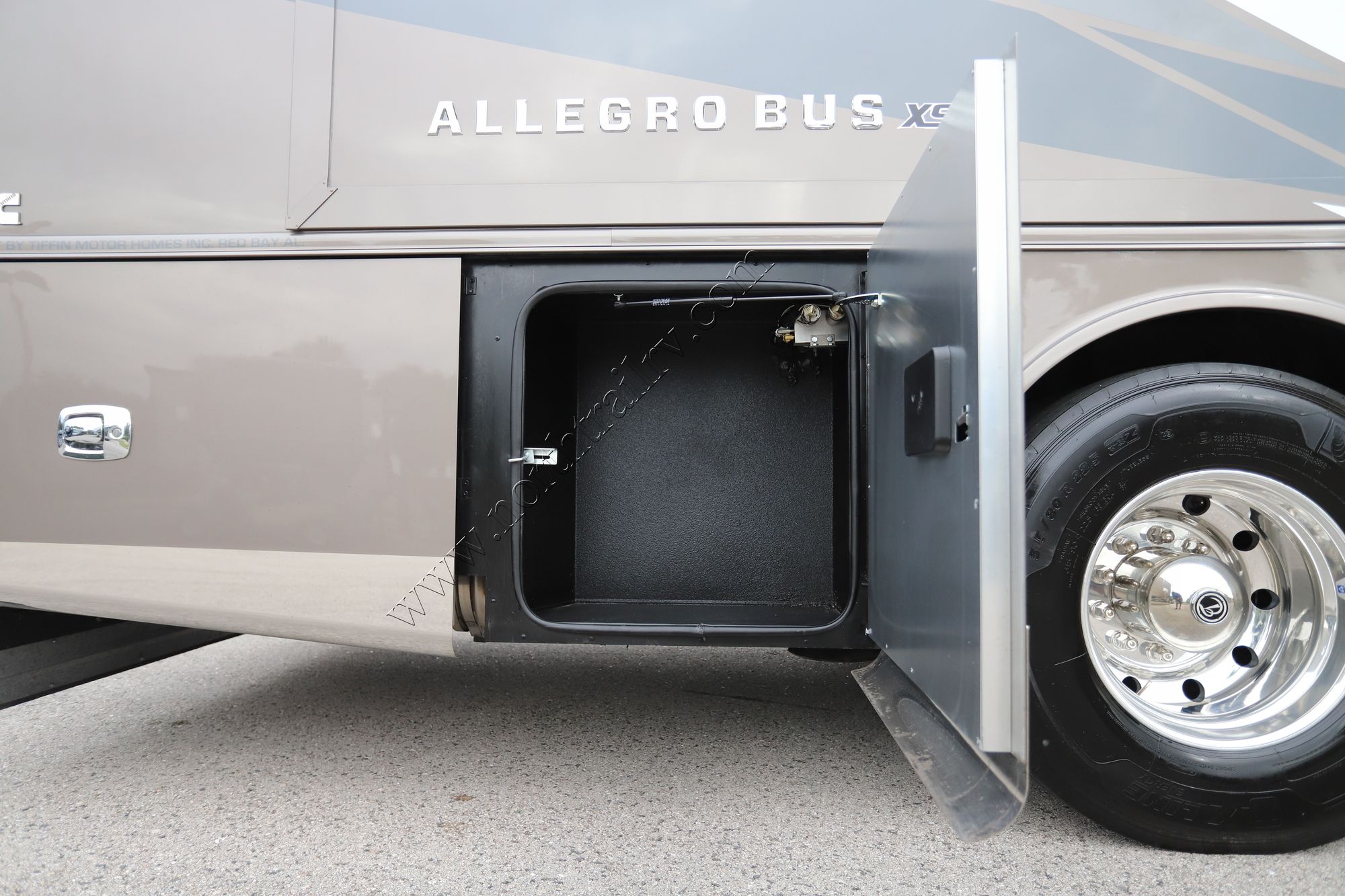 New 2026 Tiffin Motor Homes Allegro Bus 40IP Class A  For Sale