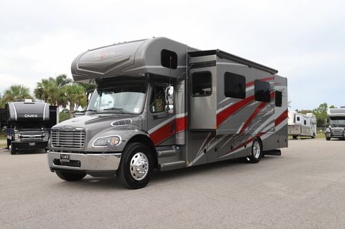 2021 Renegade Valencia 35MB