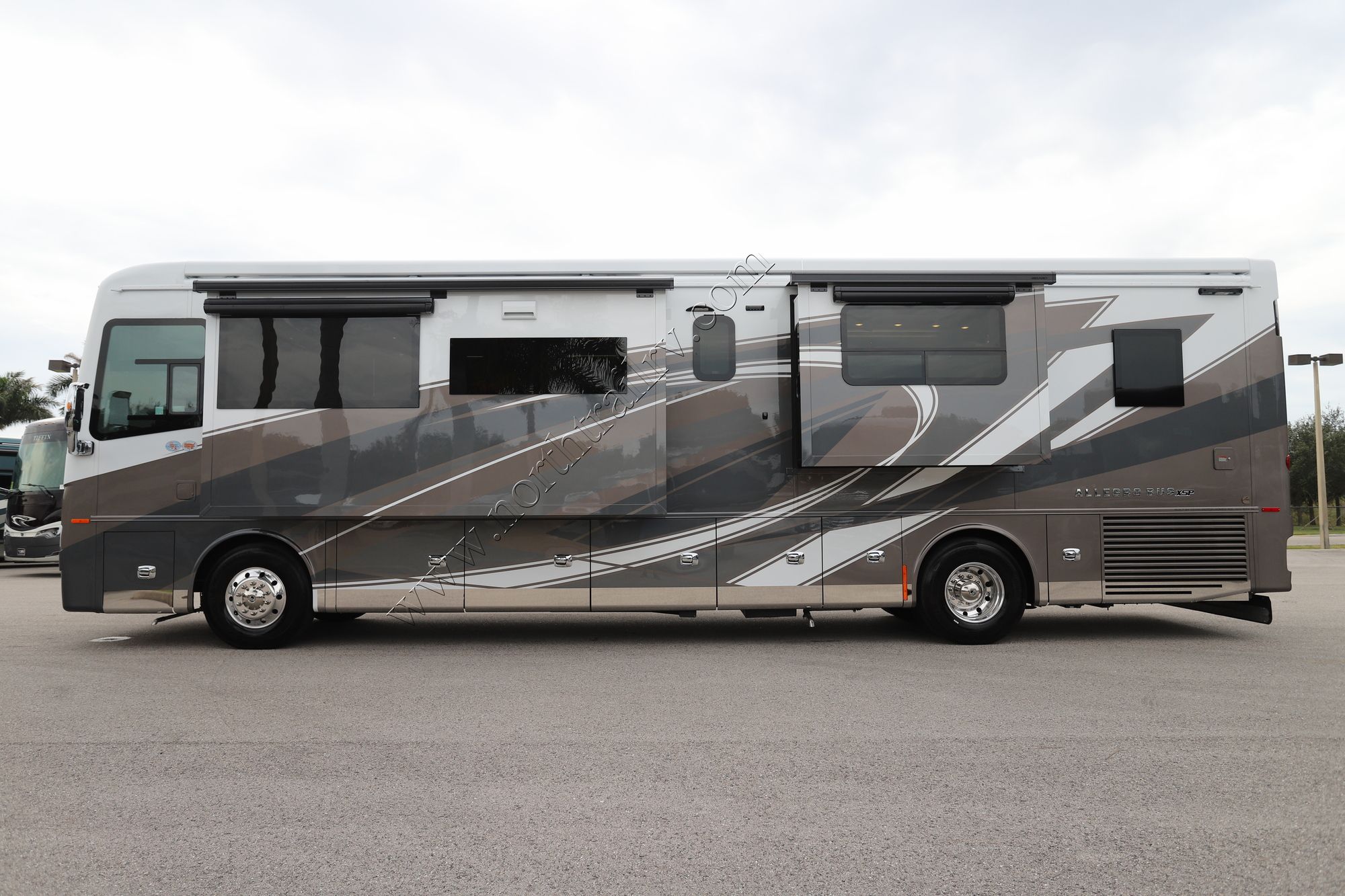 New 2026 Tiffin Motor Homes Allegro Bus 40IP Class A  For Sale