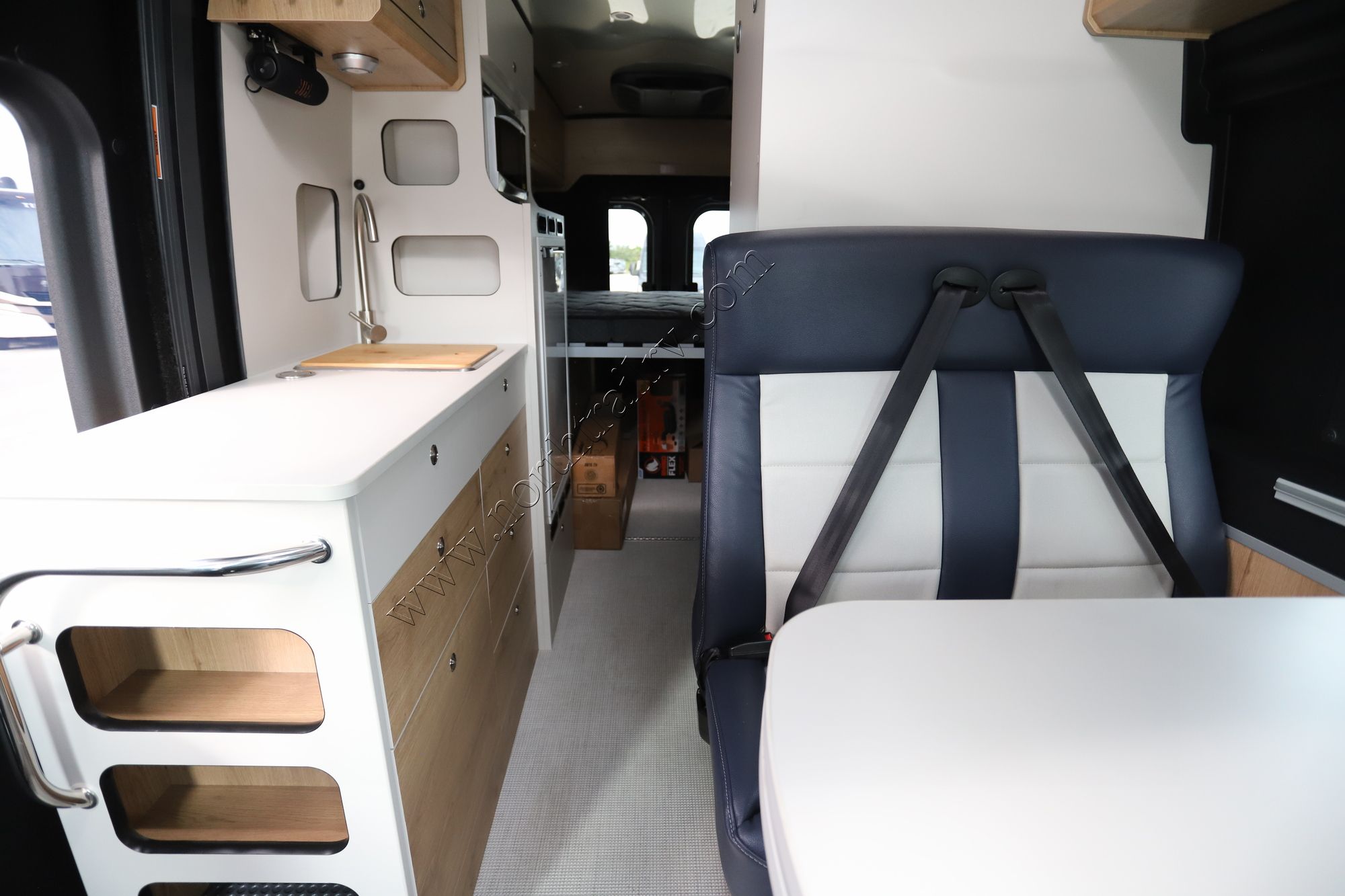 2026 Airstream Rangeline RANGELINE Class B New  For Sale