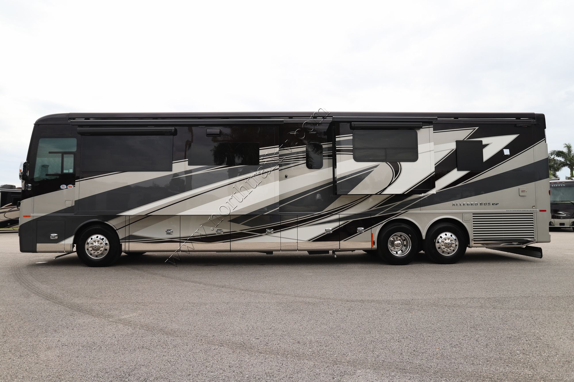 New 2026 Tiffin Motor Homes Allegro Bus 45OPP Class A  For Sale