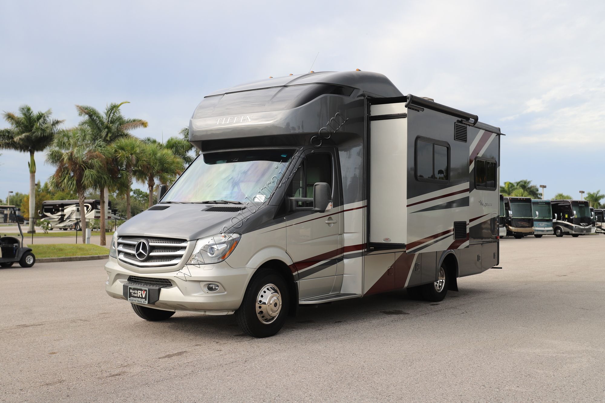 Used 2019 Tiffin Motor Homes Wayfarer 24TW Class C  For Sale