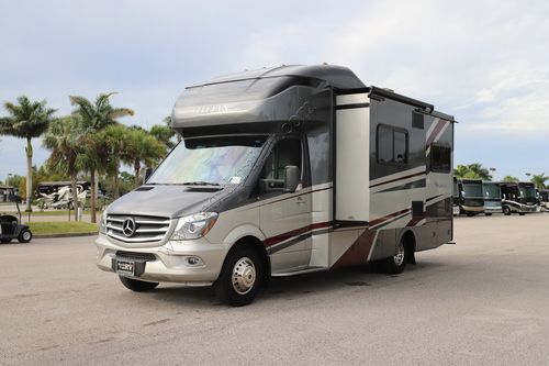 2019 Tiffin Motor Homes Wayfarer 24TW
