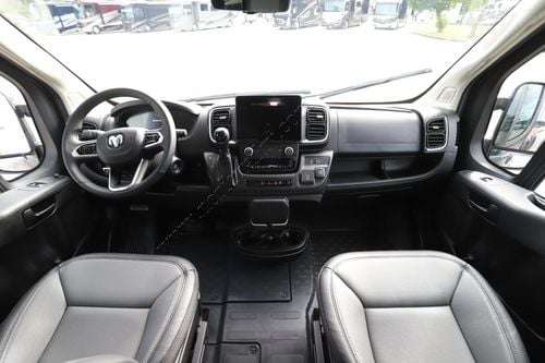 2026 Airstream Rangeline RANGELINE