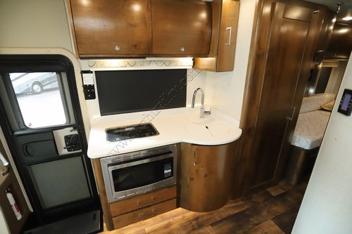 2019 Tiffin Motor Homes Wayfarer 24TW