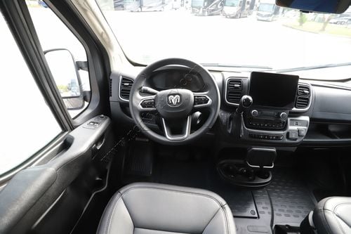 2026 Airstream Rangeline RANGELINE