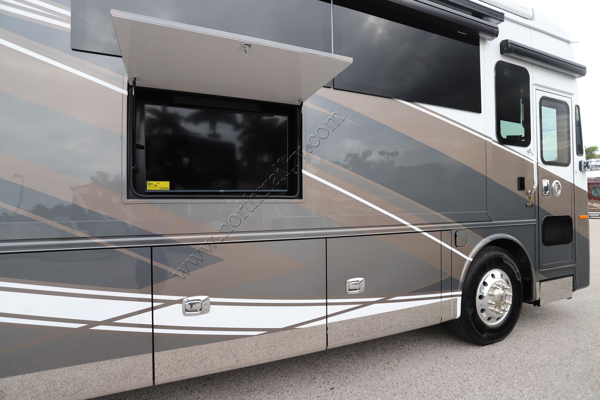 New 2026 Tiffin Motor Homes Allegro Bus 40IP Class A  For Sale