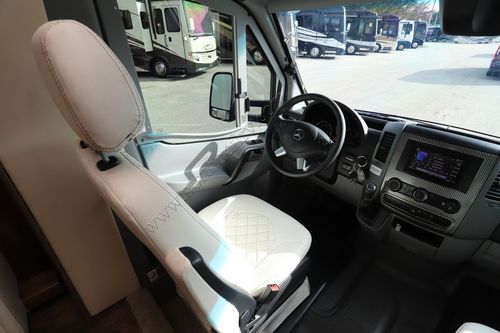 2019 Tiffin Motor Homes Wayfarer 24TW