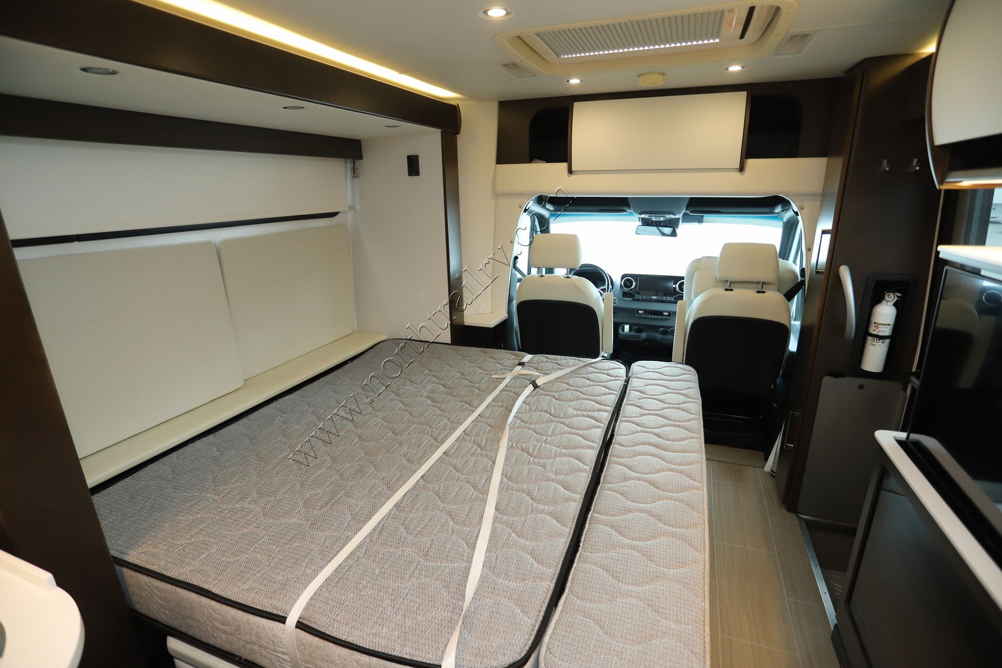 Used 2020 Leisure Van Unity U24MB Class C  For Sale