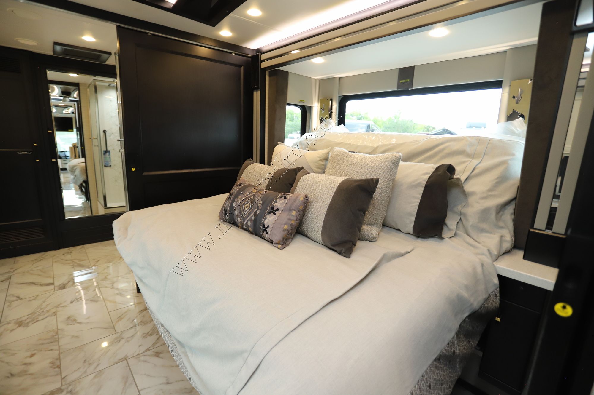 New 2026 Tiffin Motor Homes Allegro Bus 40IP Class A  For Sale