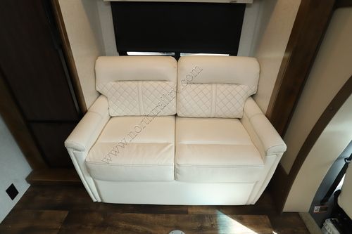 2019 Tiffin Motor Homes Wayfarer 24TW