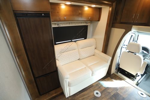2019 Tiffin Motor Homes Wayfarer 24TW