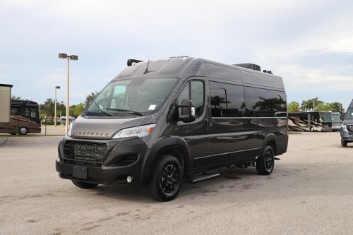 2026 Airstream Rangeline RANGELINE