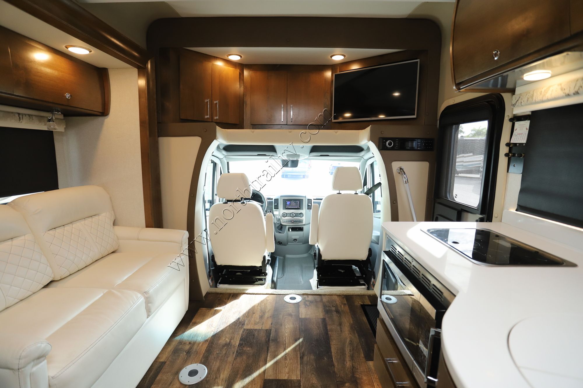 Used 2019 Tiffin Motor Homes Wayfarer 24TW Class C  For Sale