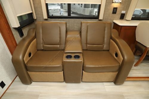 2021 Renegade Valencia 35MB