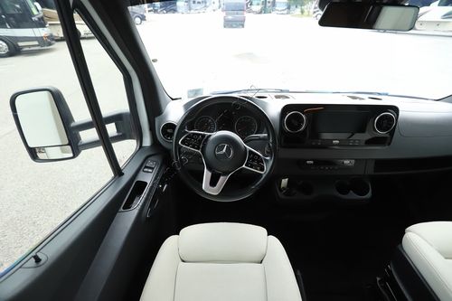 2020 Leisure Van Unity U24MB