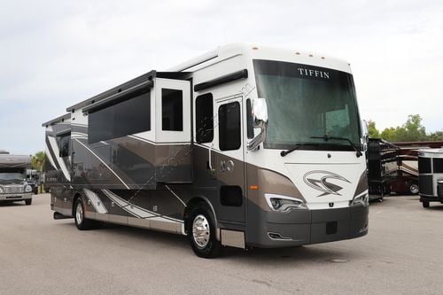 2026 Tiffin Motor Homes Allegro Bus 40IP