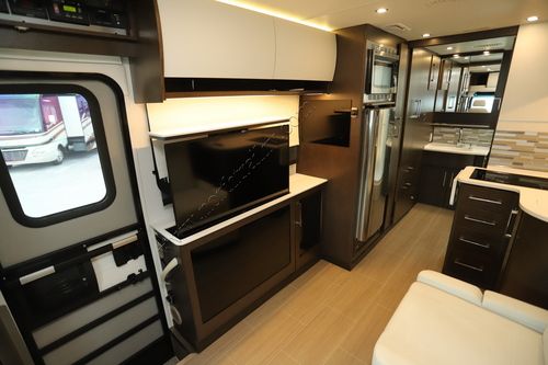 2020 Leisure Van Unity U24MB