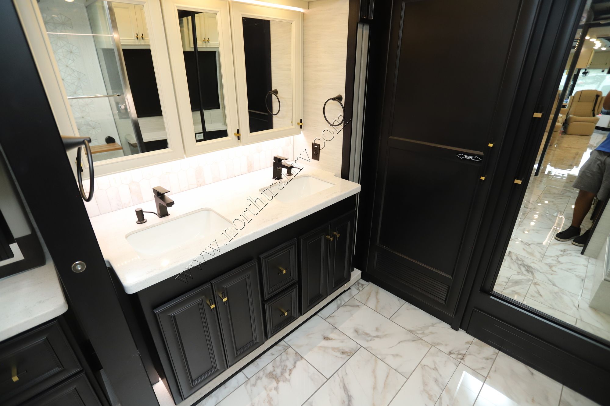 New 2026 Tiffin Motor Homes Allegro Bus 40IP Class A  For Sale