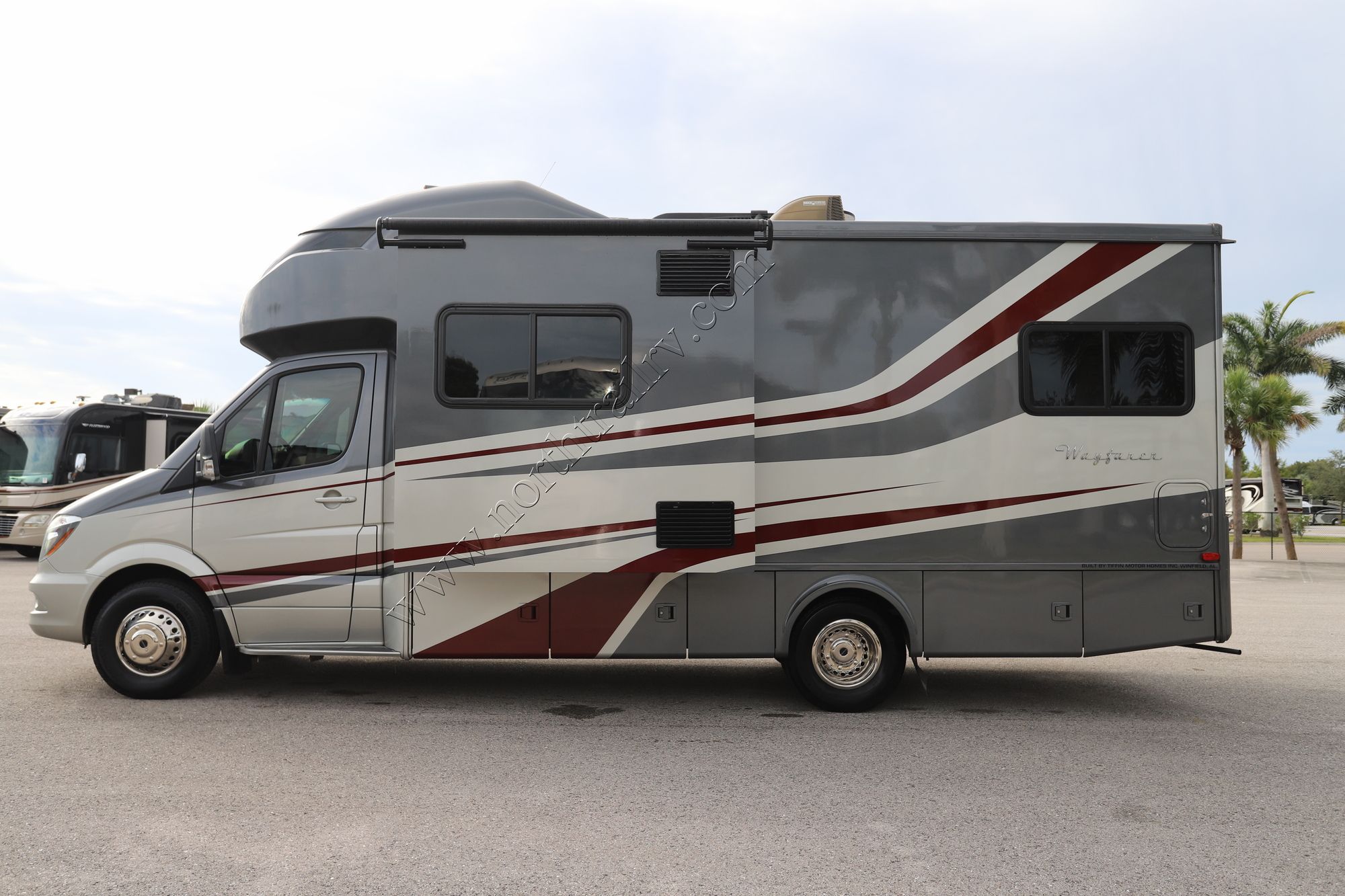 Used 2019 Tiffin Motor Homes Wayfarer 24TW Class C  For Sale