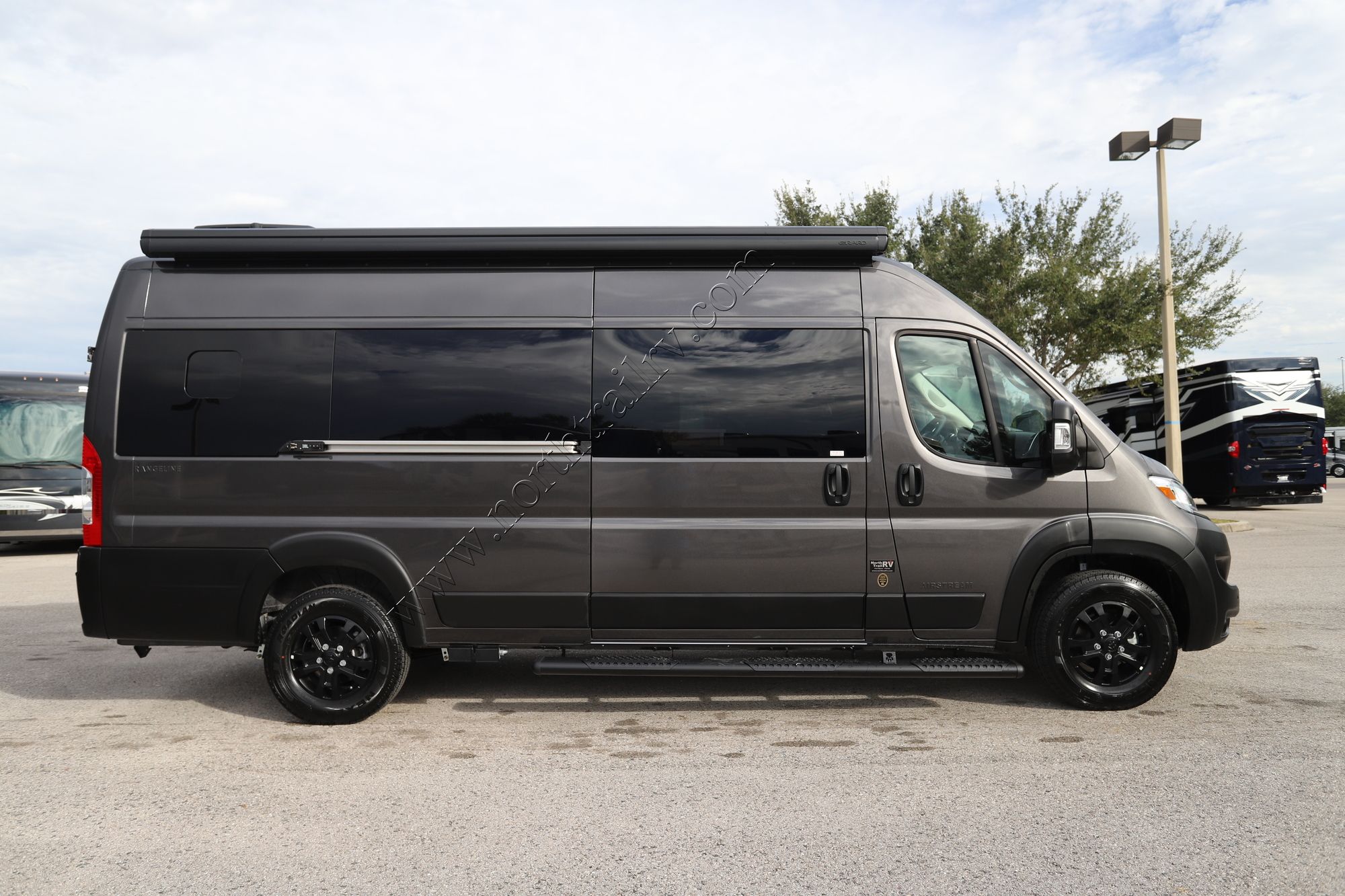 2026 Airstream Rangeline RANGELINE Class B New  For Sale