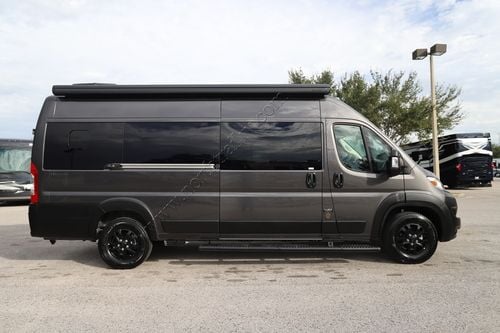 2026 Airstream Rangeline RANGELINE