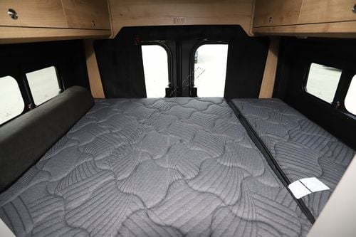 2026 Airstream Rangeline RANGELINE