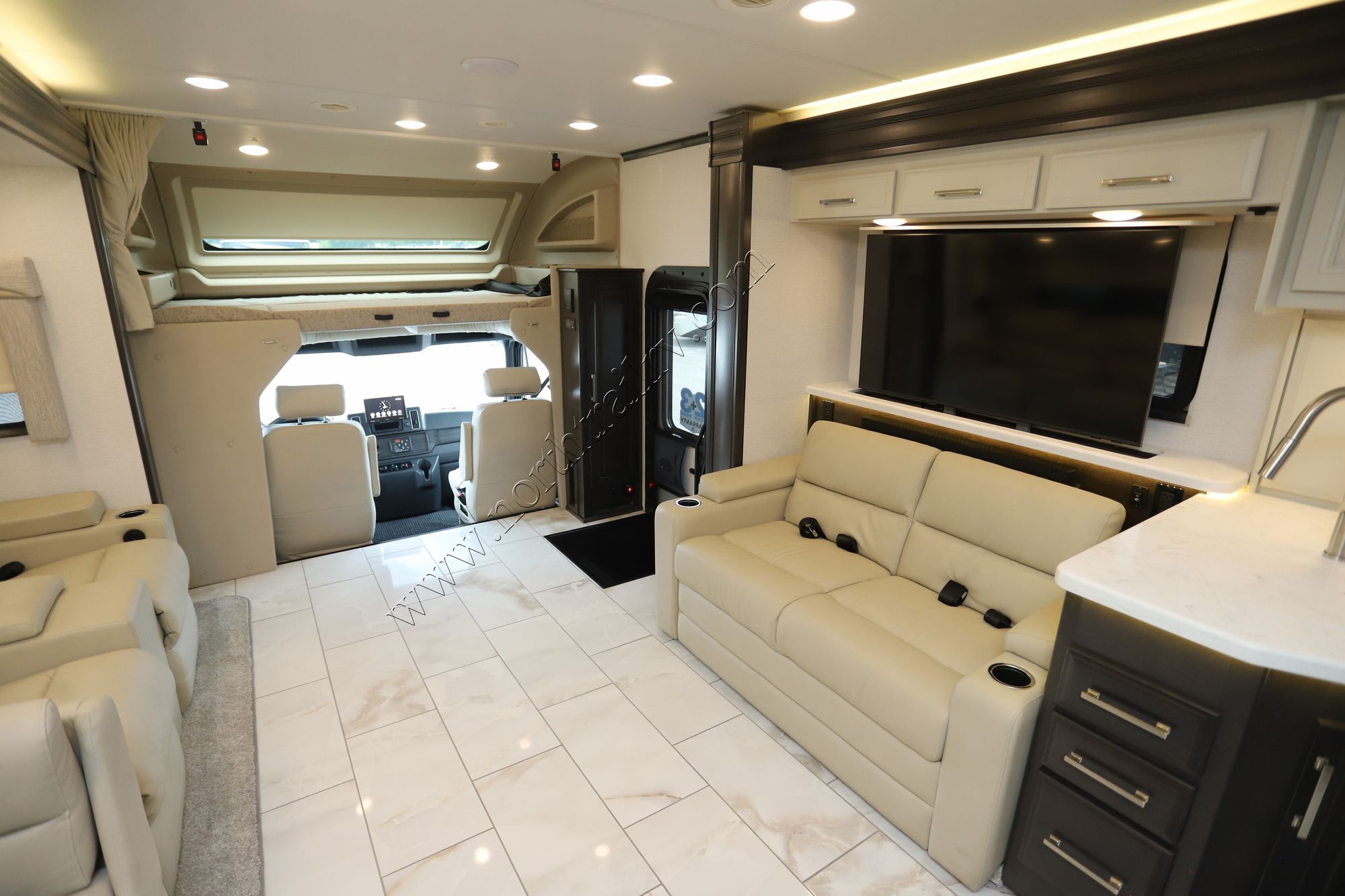 New 2026 Jayco Seneca Prestige 37M Super C  For Sale