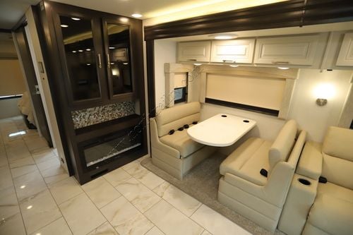 2026 Jayco Seneca Prestige 37M