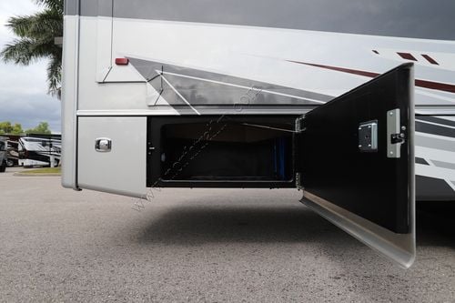 2026 Jayco Seneca Prestige 37M