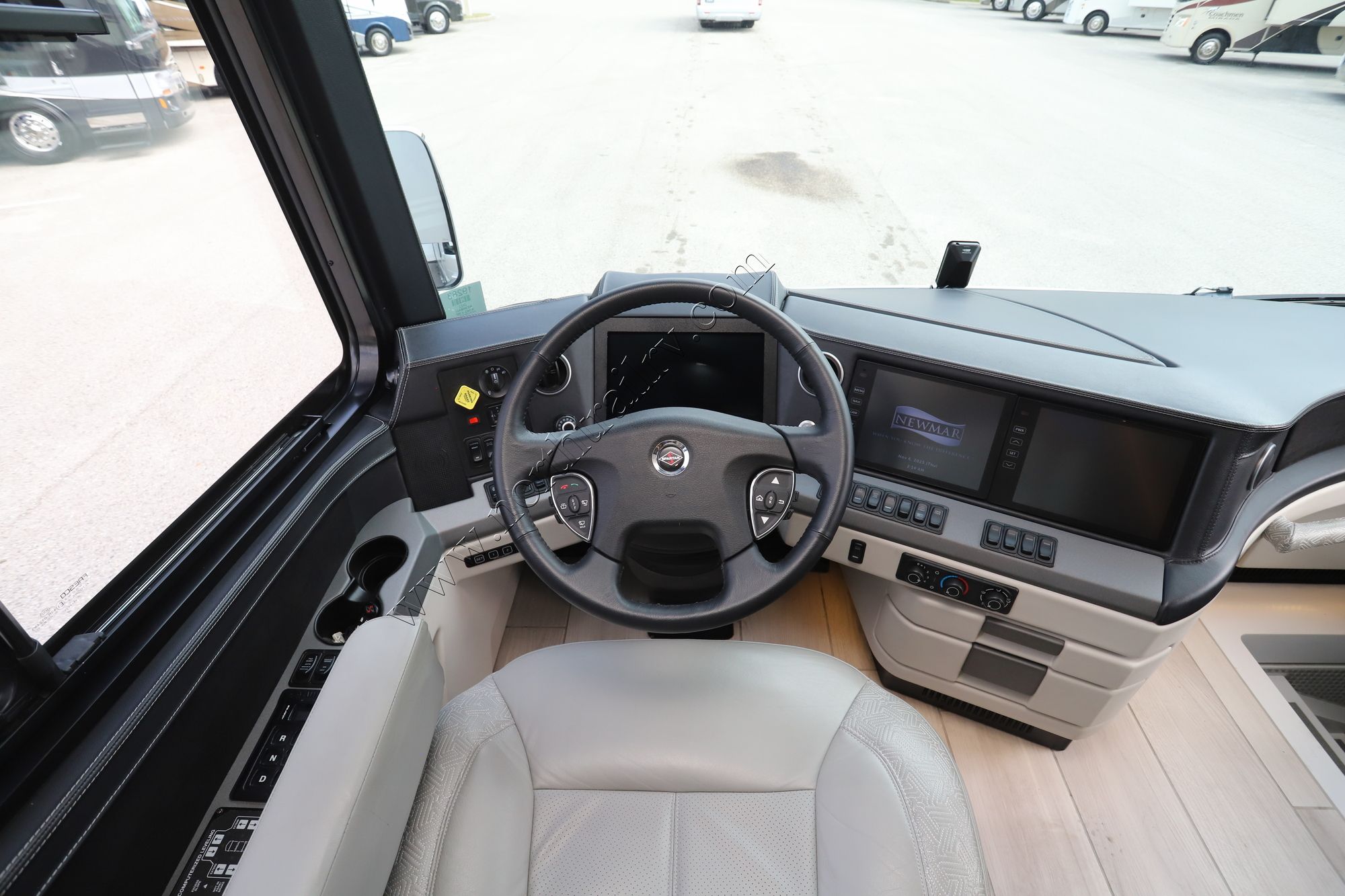 Used 2022 Newmar King Aire 4531 Class A  For Sale