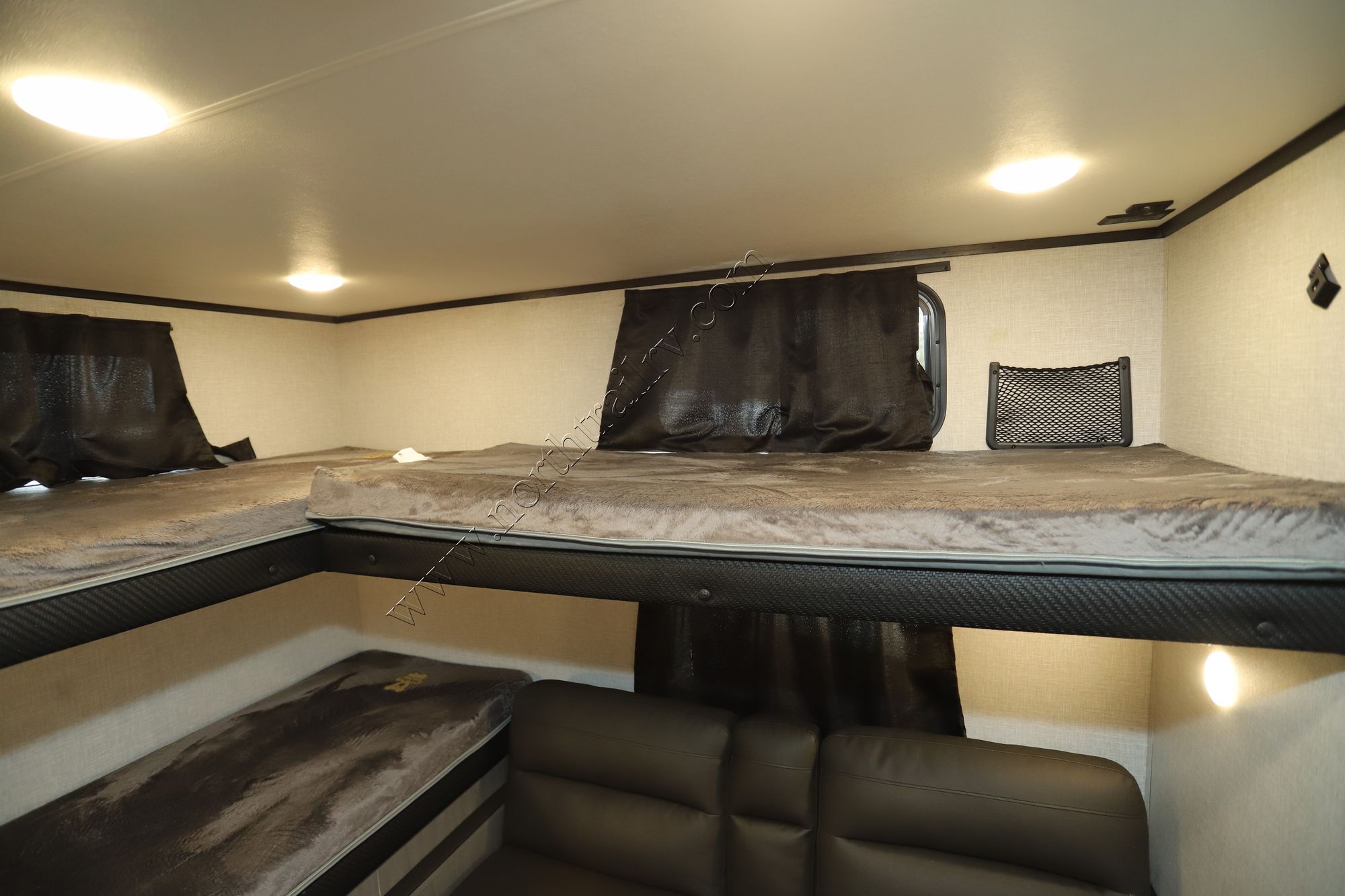 Used 2024 Jayco Jay Feather 29QBH Travel Trailer  For Sale