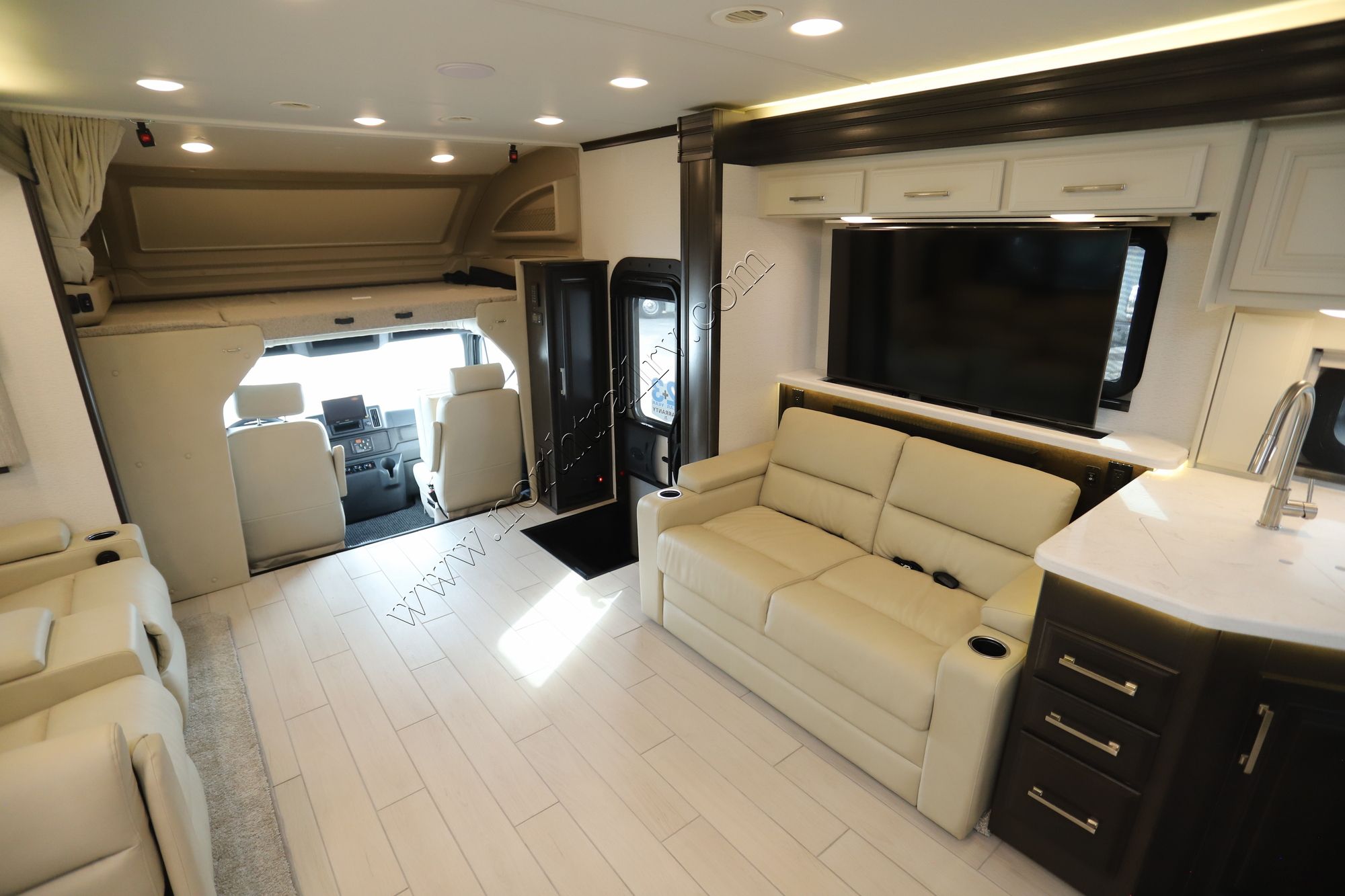 New 2026 Jayco Seneca Prestige 37M Super C  For Sale