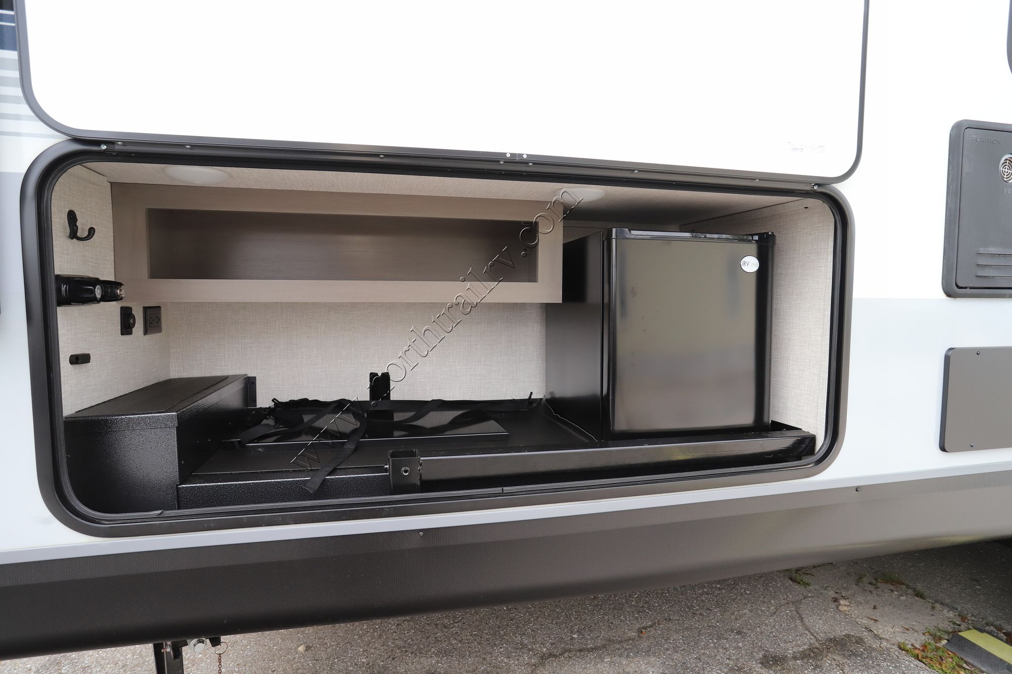 Used 2024 Jayco Jay Feather 29QBH Travel Trailer  For Sale