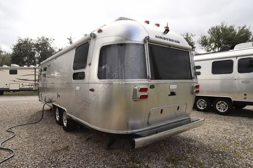 2024 Airstream Flying Cloud 28RBQ