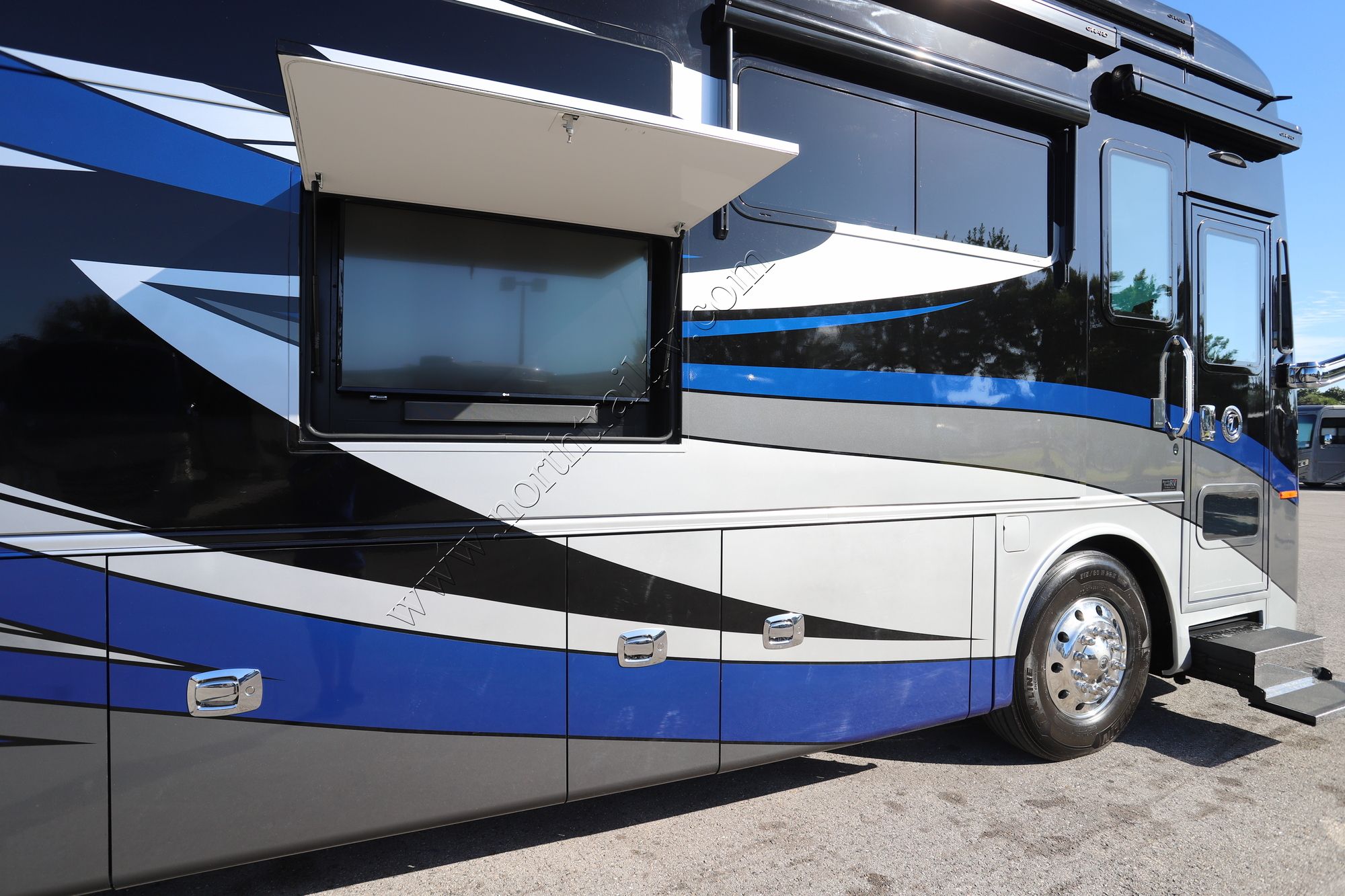 Used 2020 Tiffin Motor Homes Allegro Bus 37AP Class A  For Sale