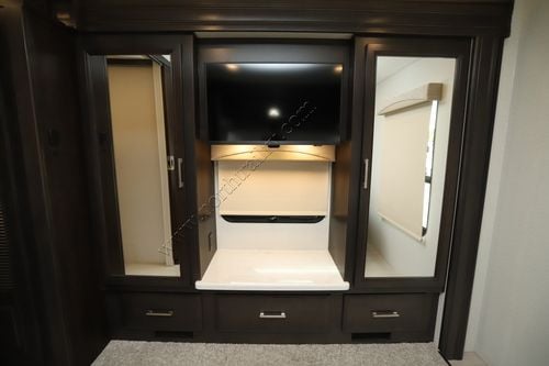 2026 Jayco Seneca Prestige 37M