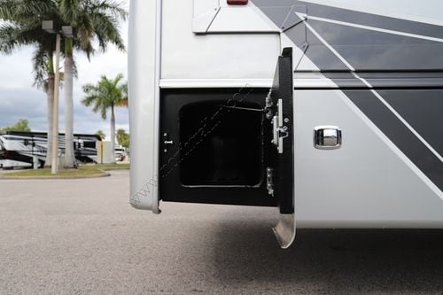 2026 Jayco Seneca Prestige 37M