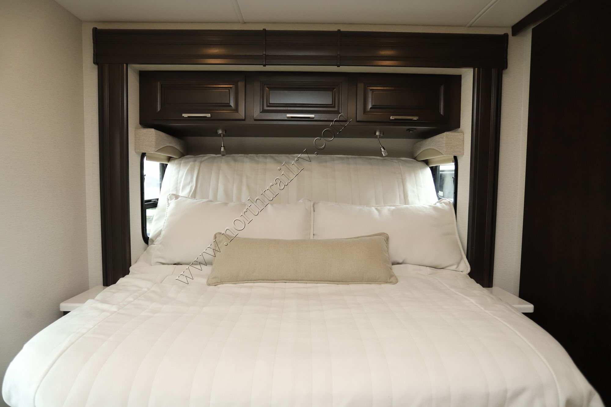 New 2026 Jayco Seneca Prestige 37M Super C  For Sale