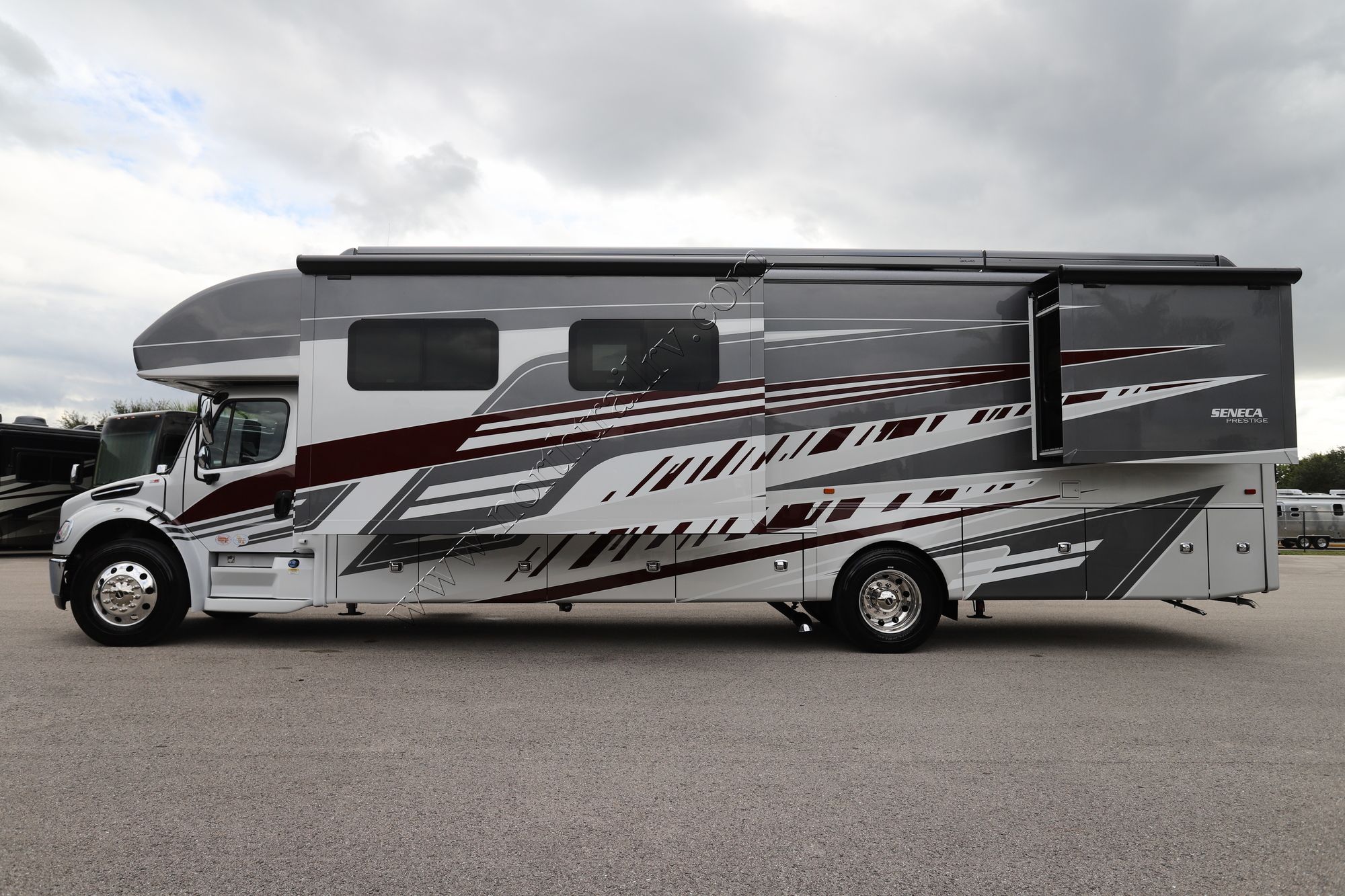 New 2026 Jayco Seneca Prestige 37M Super C  For Sale